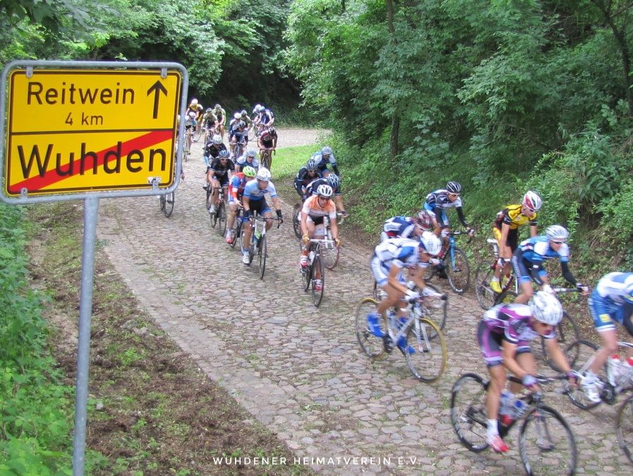 Radrennen an der Mauer von Wuhden